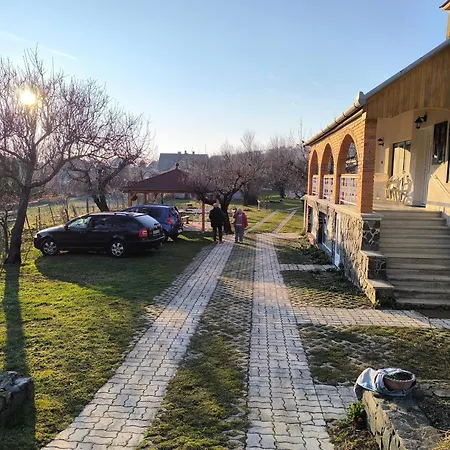 Διαμέρισμα Mogyoros Apartmanhaz *