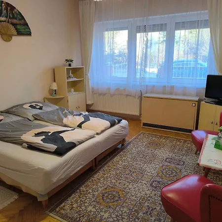 Διαμέρισμα Mogyoros Apartmanhaz Balatongyörök